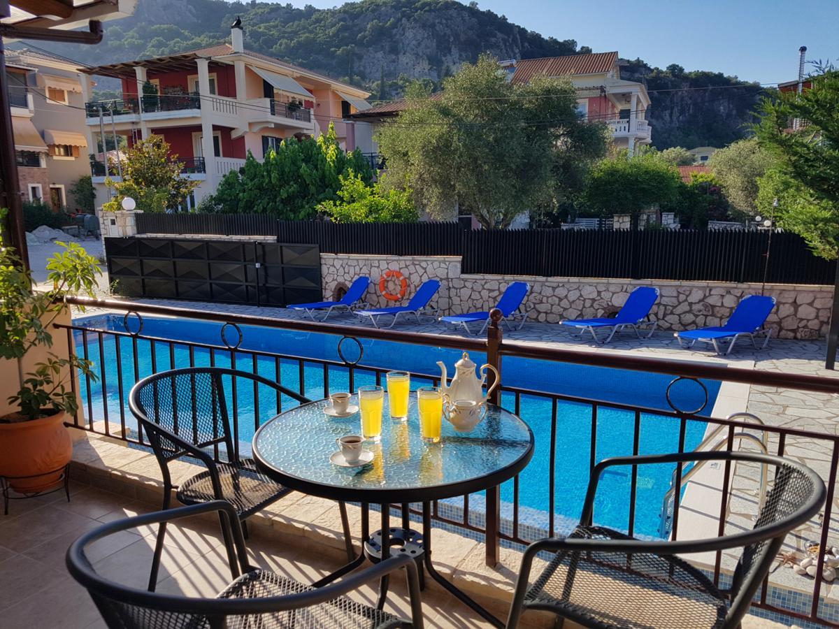 Alkionis Pool View Apartments Lefkada City Bagian luar foto