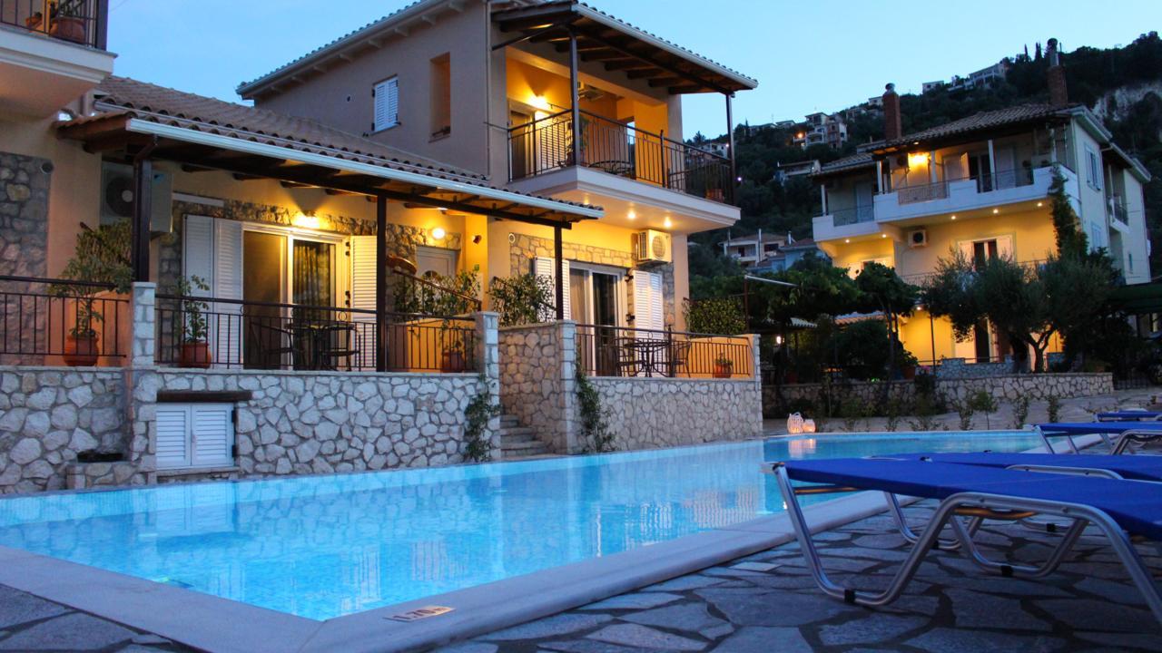 Alkionis Pool View Apartments Lefkada City Bagian luar foto